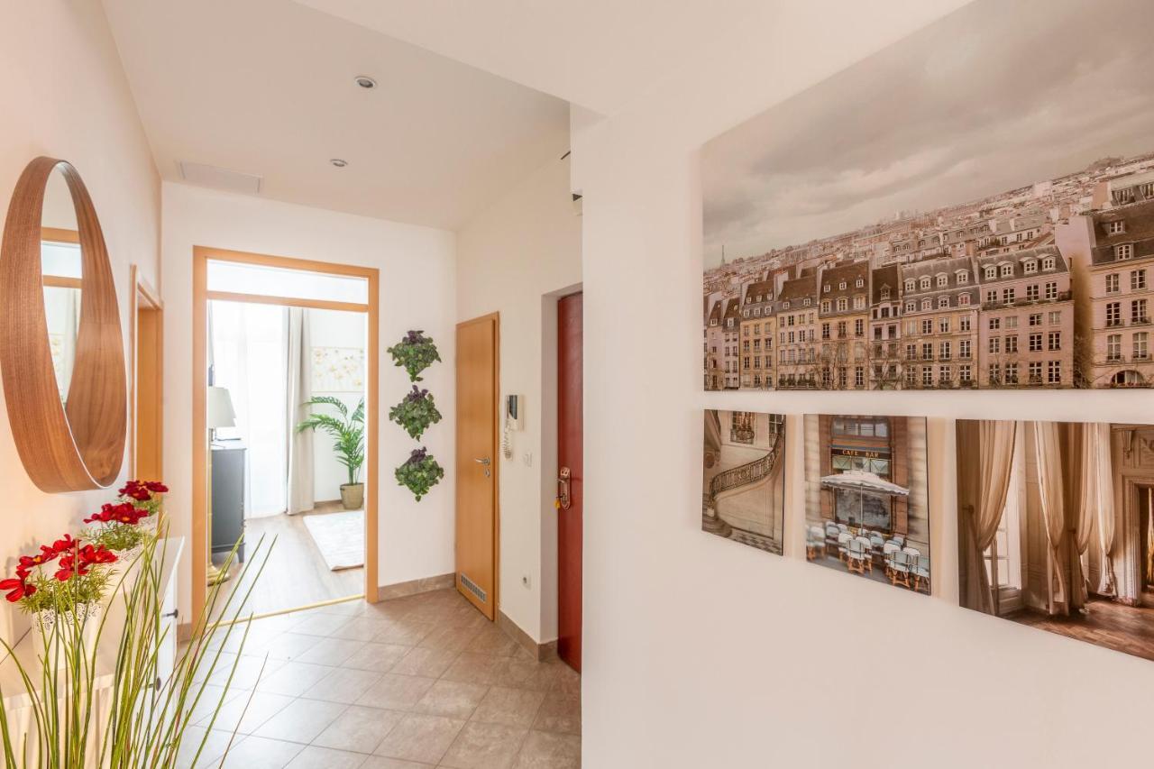 Explore From A Luxurious Cozy Apartamento *